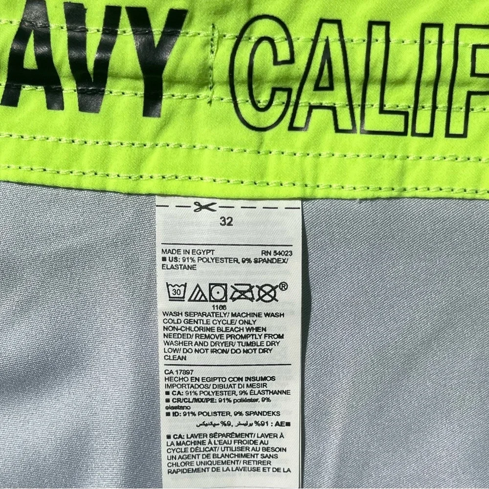 🆕 Old Navy Camouflage Men’s Swim Board‎ Shorts